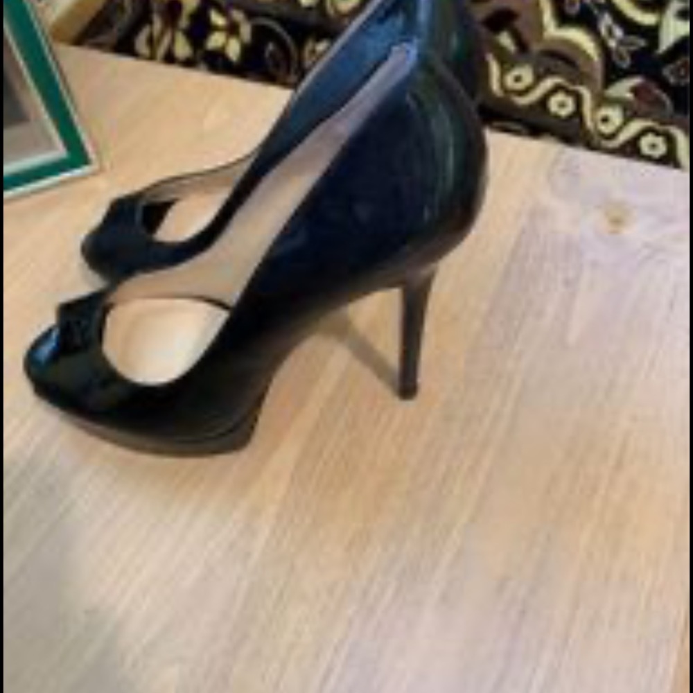Vince Camuto black shoes